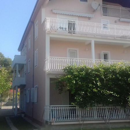 Apartman Jezidzic Каштела Екстер'єр фото