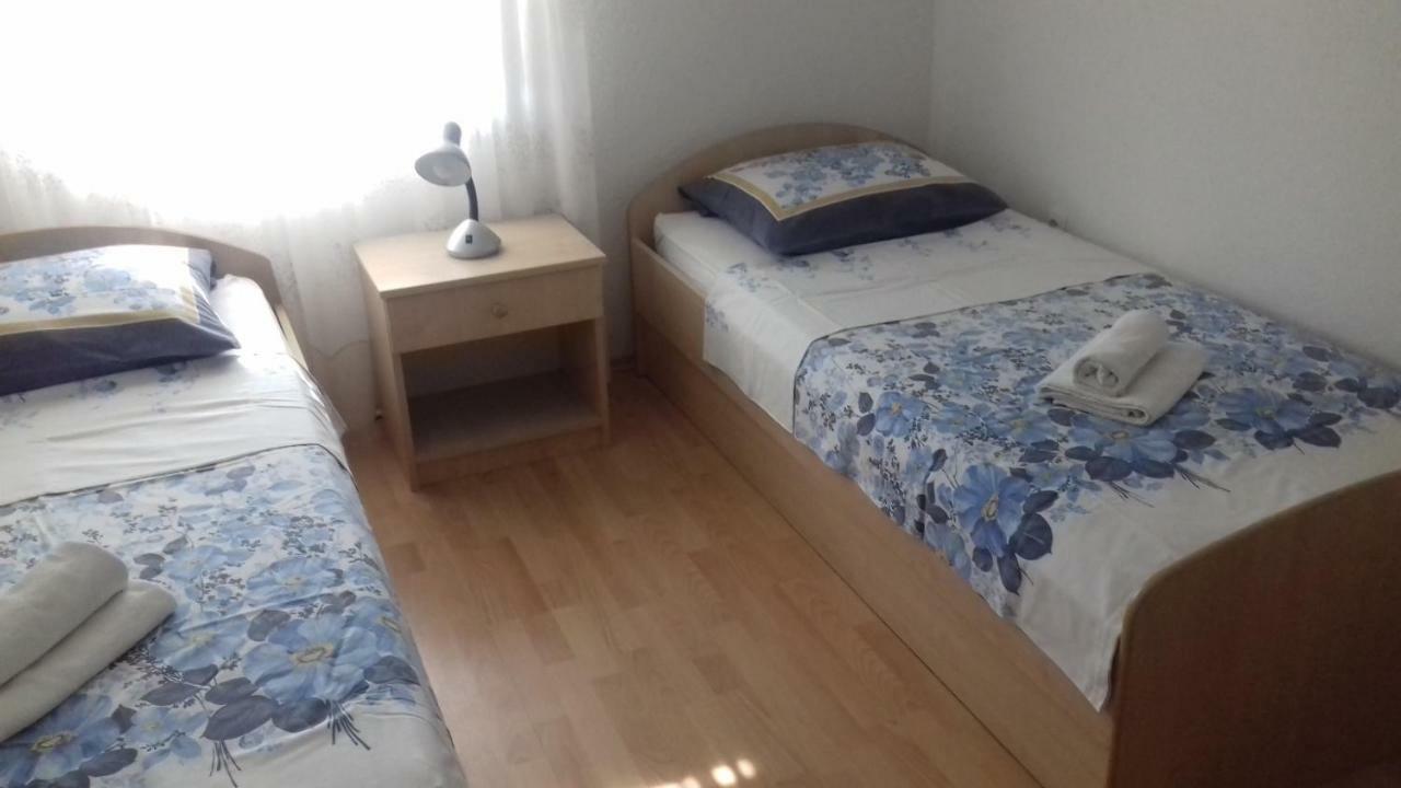 Apartman Jezidzic Каштела Екстер'єр фото