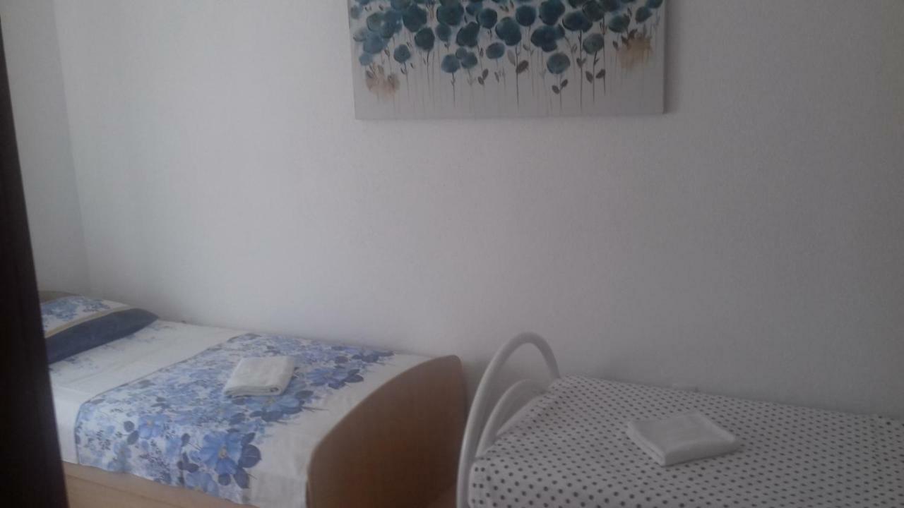 Apartman Jezidzic Каштела Екстер'єр фото