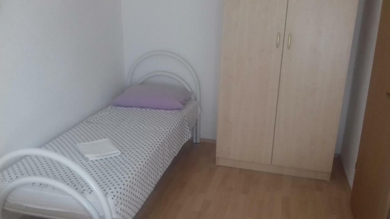 Apartman Jezidzic Каштела Екстер'єр фото