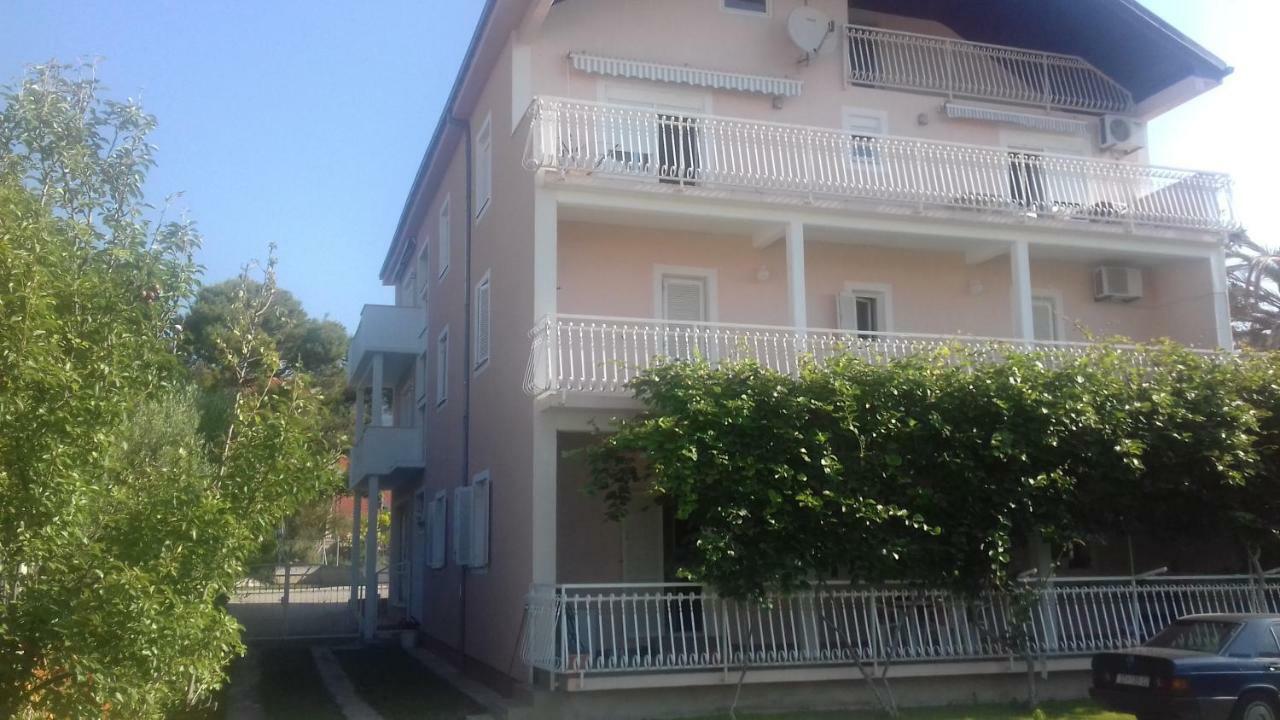 Apartman Jezidzic Каштела Екстер'єр фото